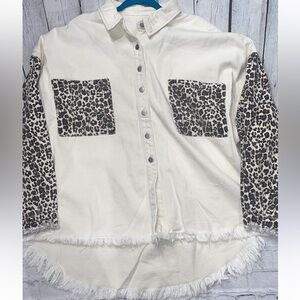 Women’s boutique Shacket